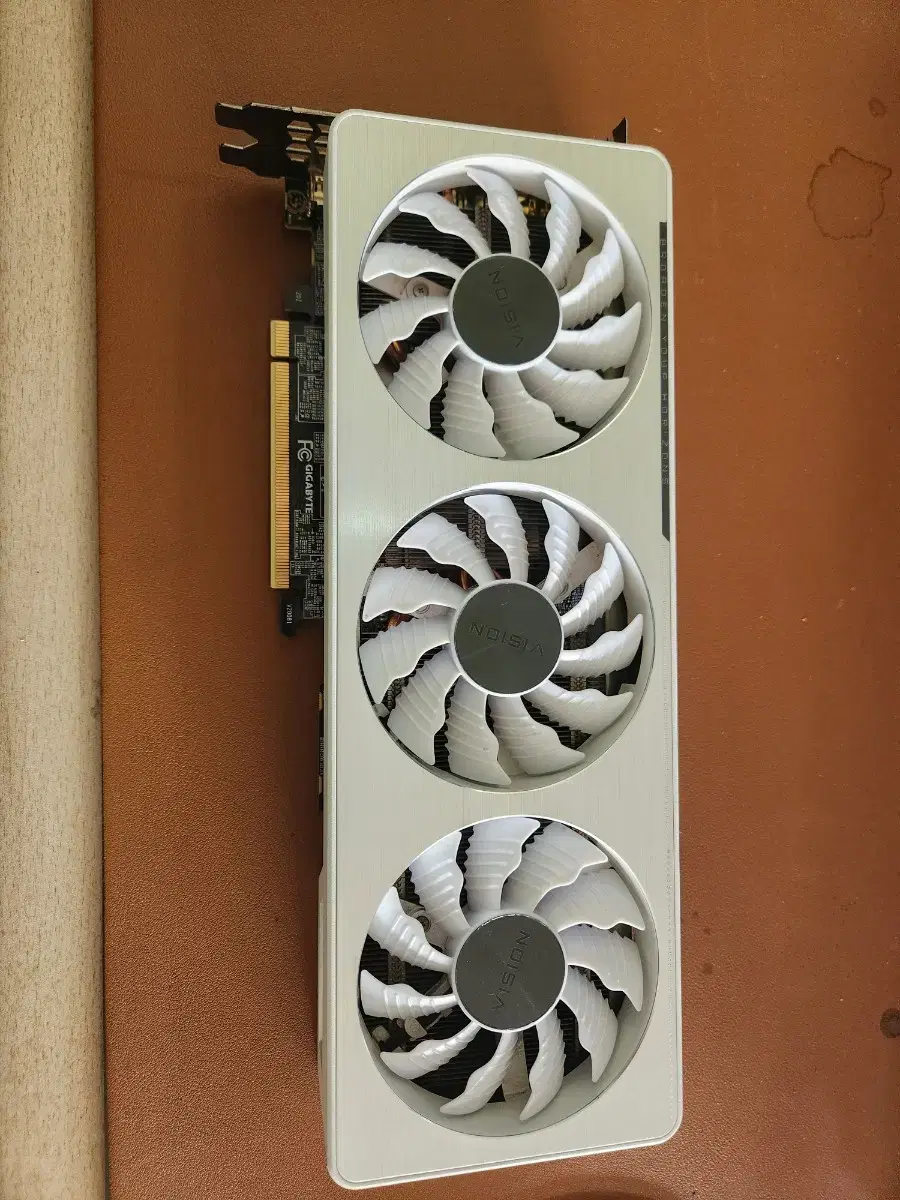 RTX3070 기가바이트 비전